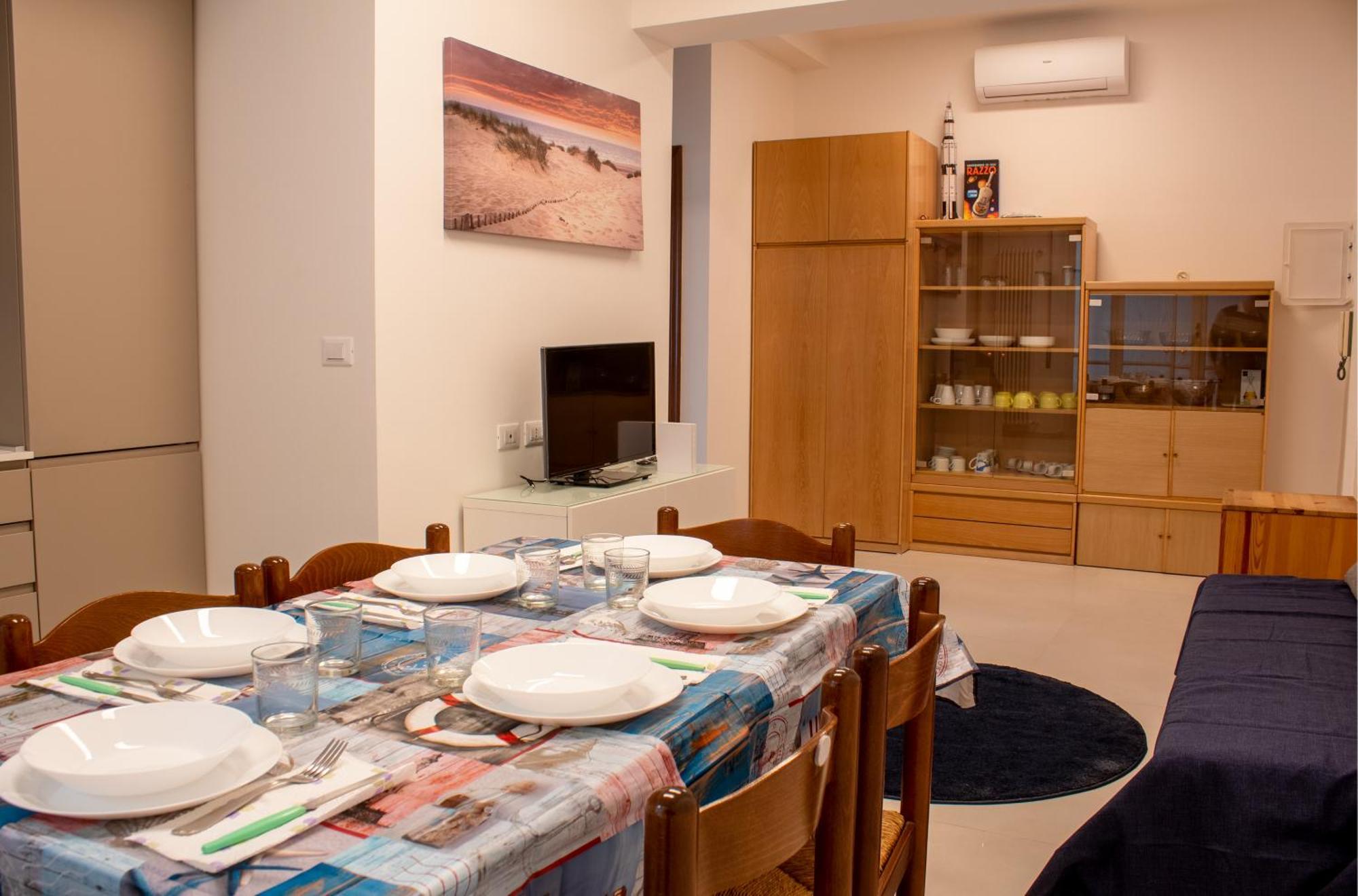 100 Metri Dal Mare Relax A Due Passi Dal Centro Apartment Finale Ligure Luaran gambar
