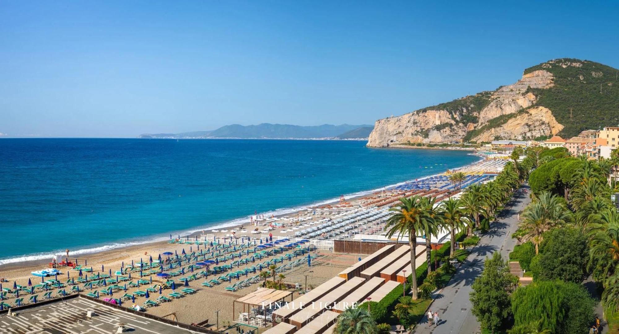 100 Metri Dal Mare Relax A Due Passi Dal Centro Apartment Finale Ligure Luaran gambar